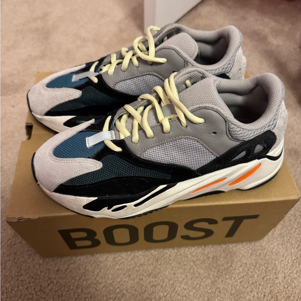 Adidas Yeezy Boost 700 ‘Waverunners’